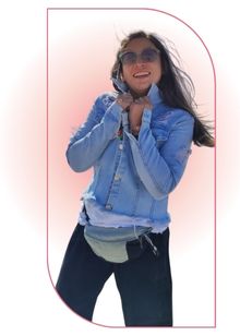 Persona relajada sin preocupaciones económicas